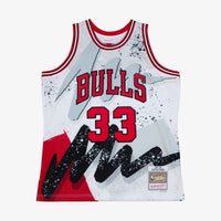 Chicago Bulls Basketball Jersey, White Swingman Sportswear Jersey Shirt, Sleeveless Athletic Tank Jersey, Casual Gift for Men, Style 204330085
